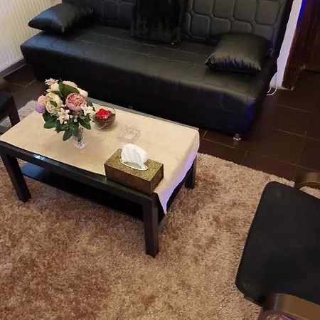 Home Apartment *